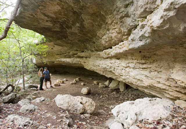 rock shelter at Mother Neff State Park