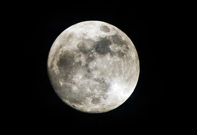 Moon_web_9671.jpg