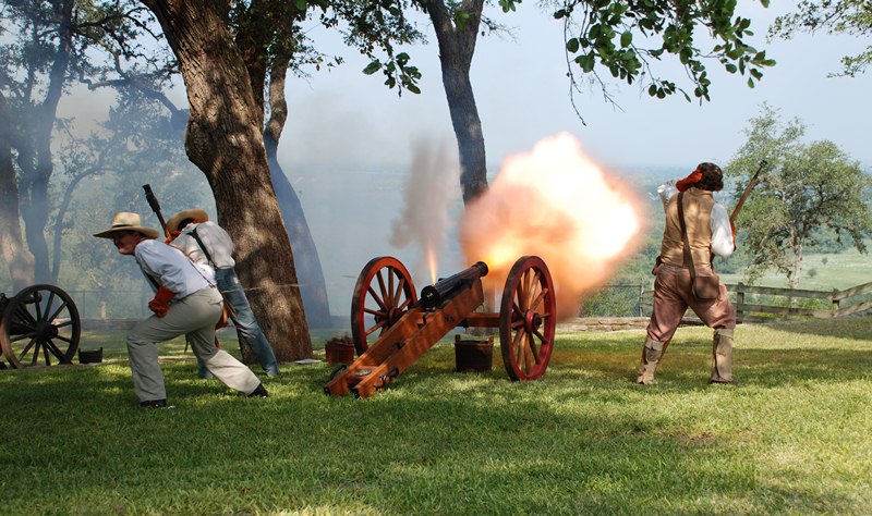 Texas Heroes Day Cannon
