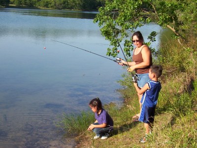 family fishing2.JPG