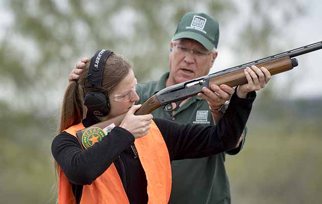 Caza desde espiaderos (blinds) y puestos — Texas Parks & Wildlife Department