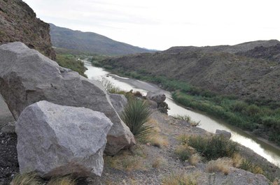 Rio Grande BBRSP River District River winds through rocky hills