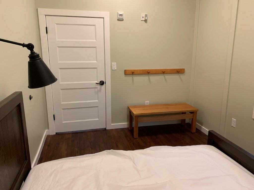 Room with double bed