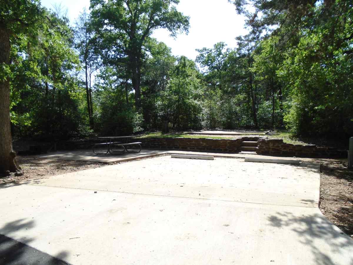Campsite #31 in the Oak Haven Camping Area is designed to be wheelchair friendly although it is not fully accessible. 