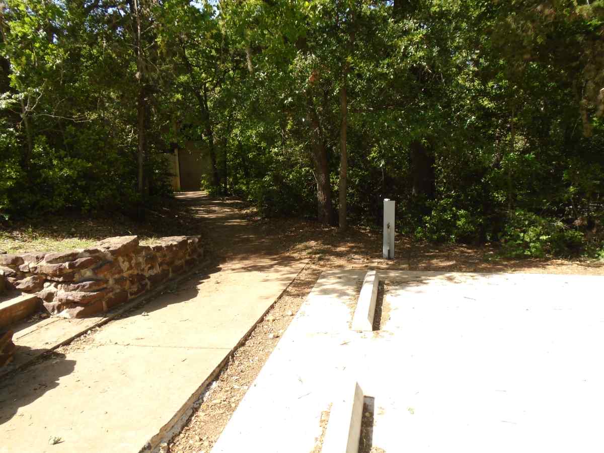 Campsite #31 in the Oak Haven Camping Area is designed to be wheelchair friendly although it is not fully accessible; it is near the bathrooms. 