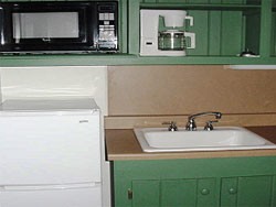 cl4cl6kitchn.jpg