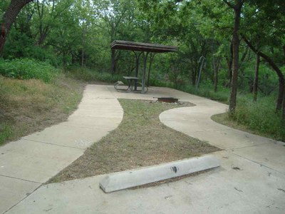 Wheelchair accessible full hookup campsite 111