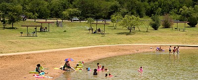 Cedar_Hill_beachi.jpg