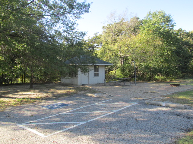 Wheelchair friendly, Screened Shelter 6