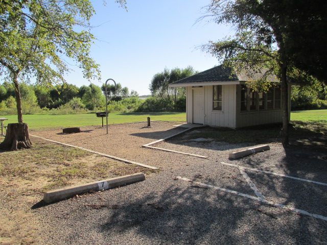 Screened Shelter 7