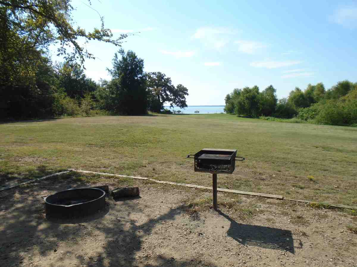 Screened Shelter 7