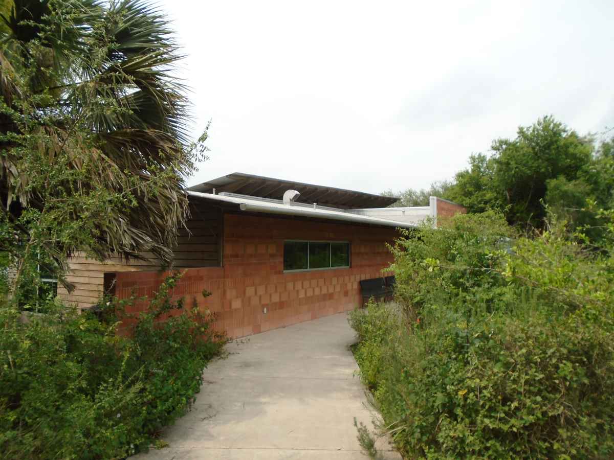 The wheelchair friendly path to the Ibis Meeting Room.