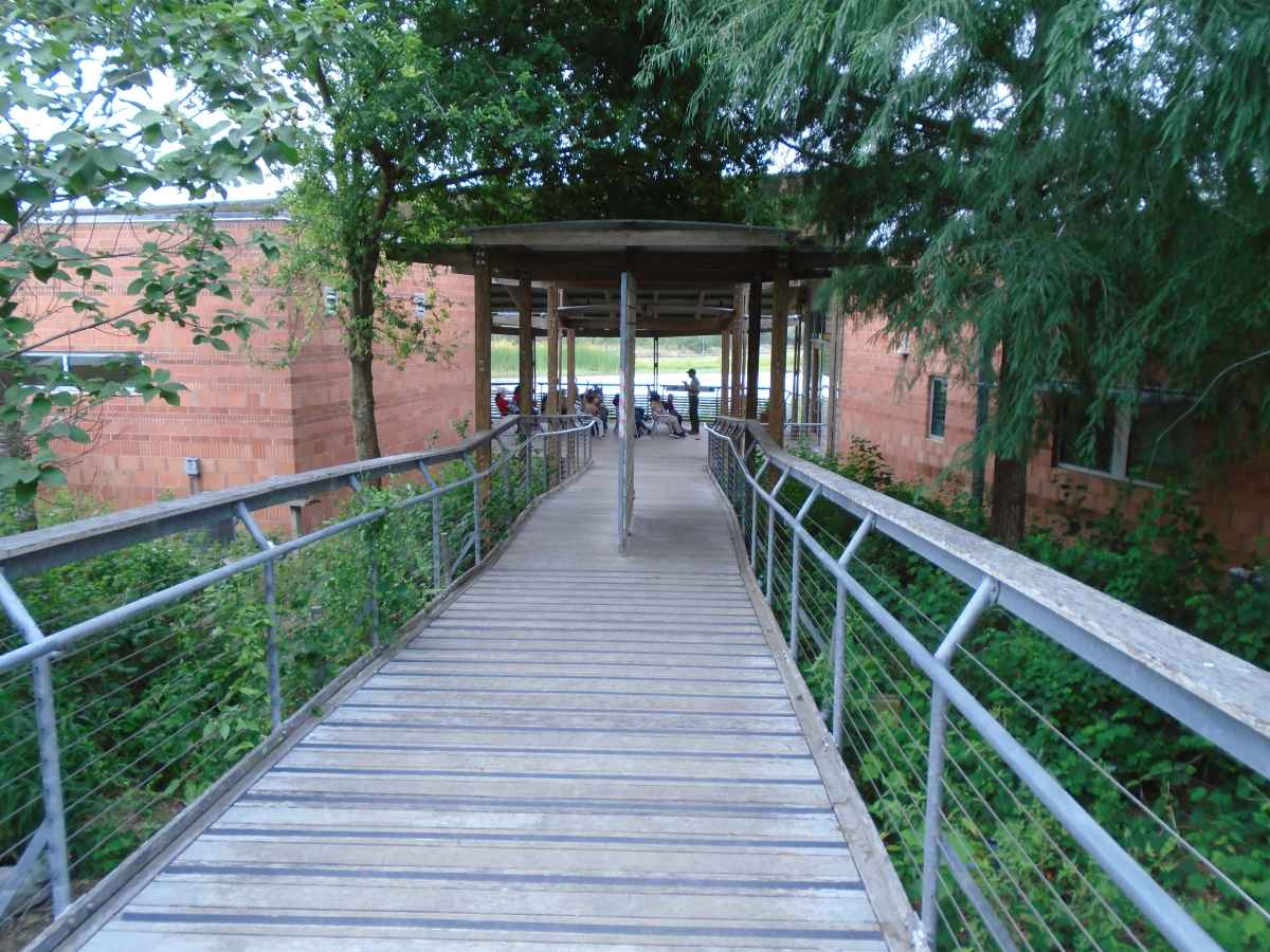 The wheelchair friendly path to the Ibis Meeting Room. 