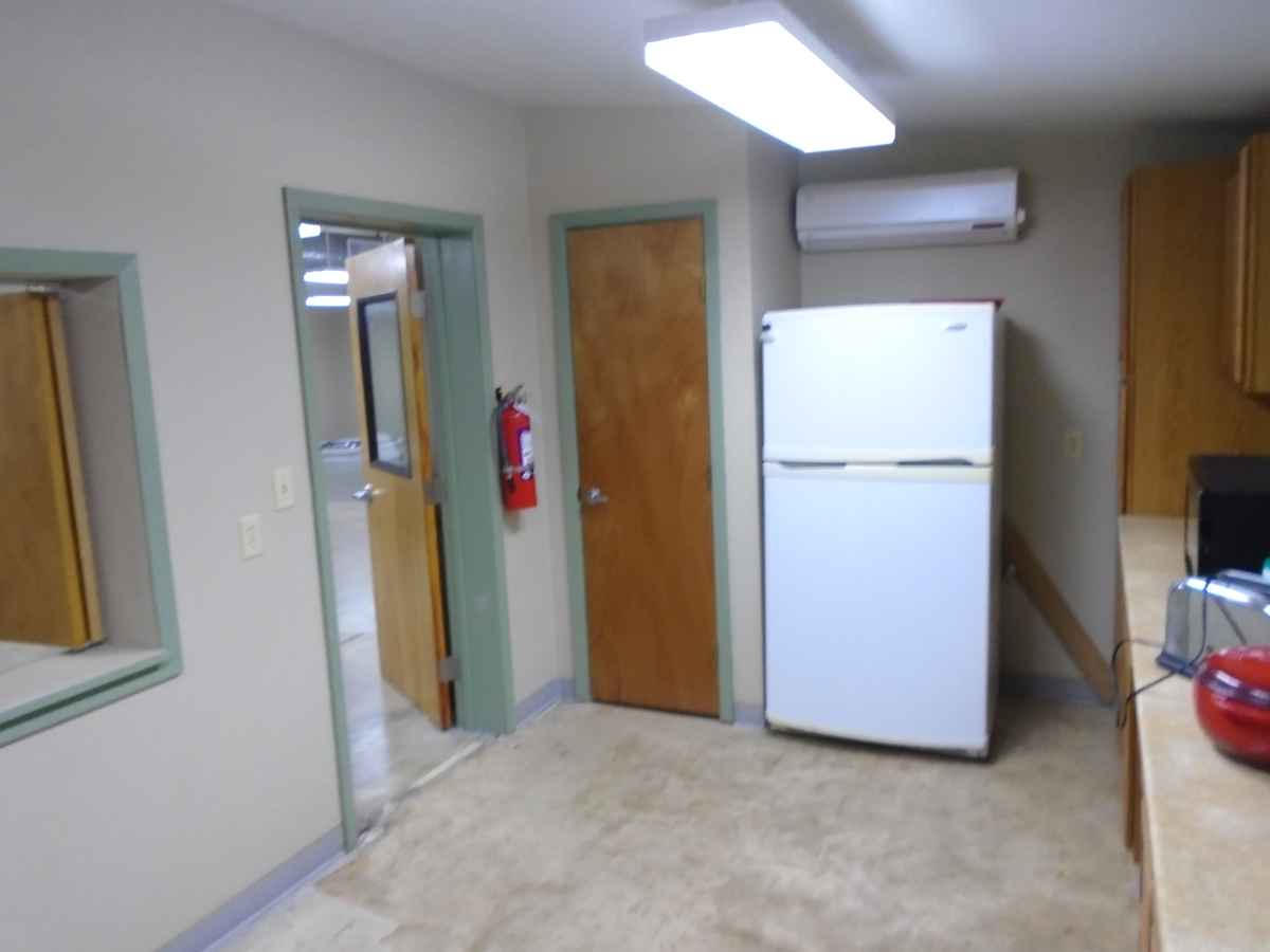 Another view of the Kitchen in Pauraque Hall.