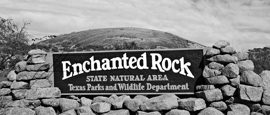 Enchanted Rock park sign