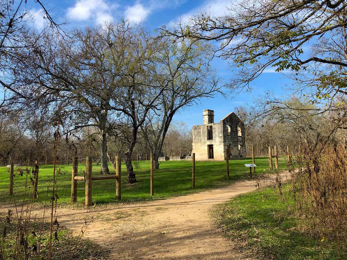 Homestead Trail - McKinney Falls State Park