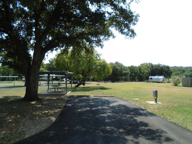 Lockhart State Park Full Hookup Campsites — Texas Parks & Wildlife