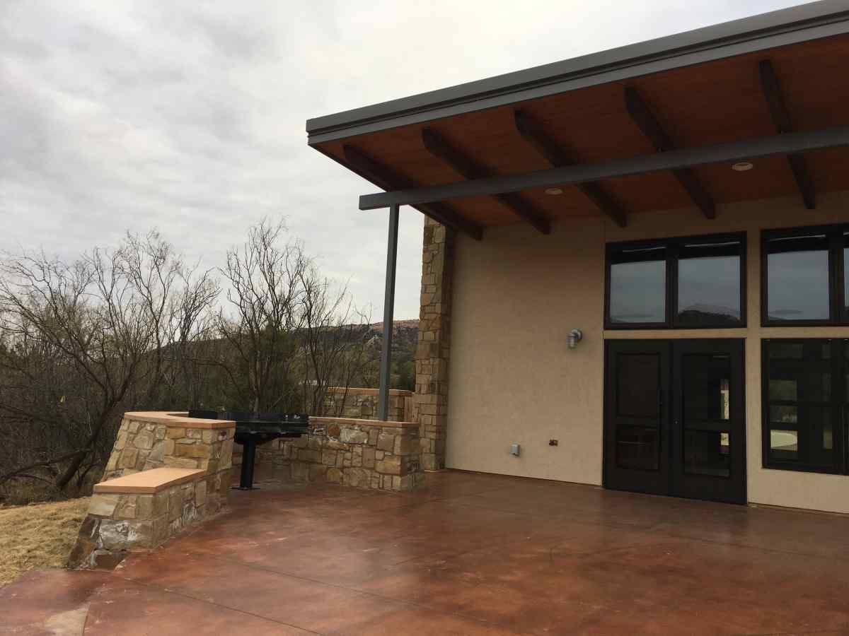 The Tasajillo Pavilion has three upright grills outside.