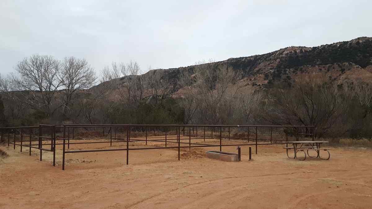 Four joined horse pens are first come, first serve. Each horse pen holds up to two horses. You can bring portable panels. 