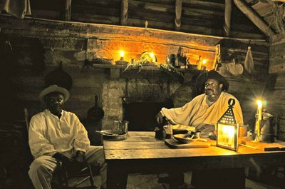 Barrington_slaves-quarters-inside-photo_1200p.jpg