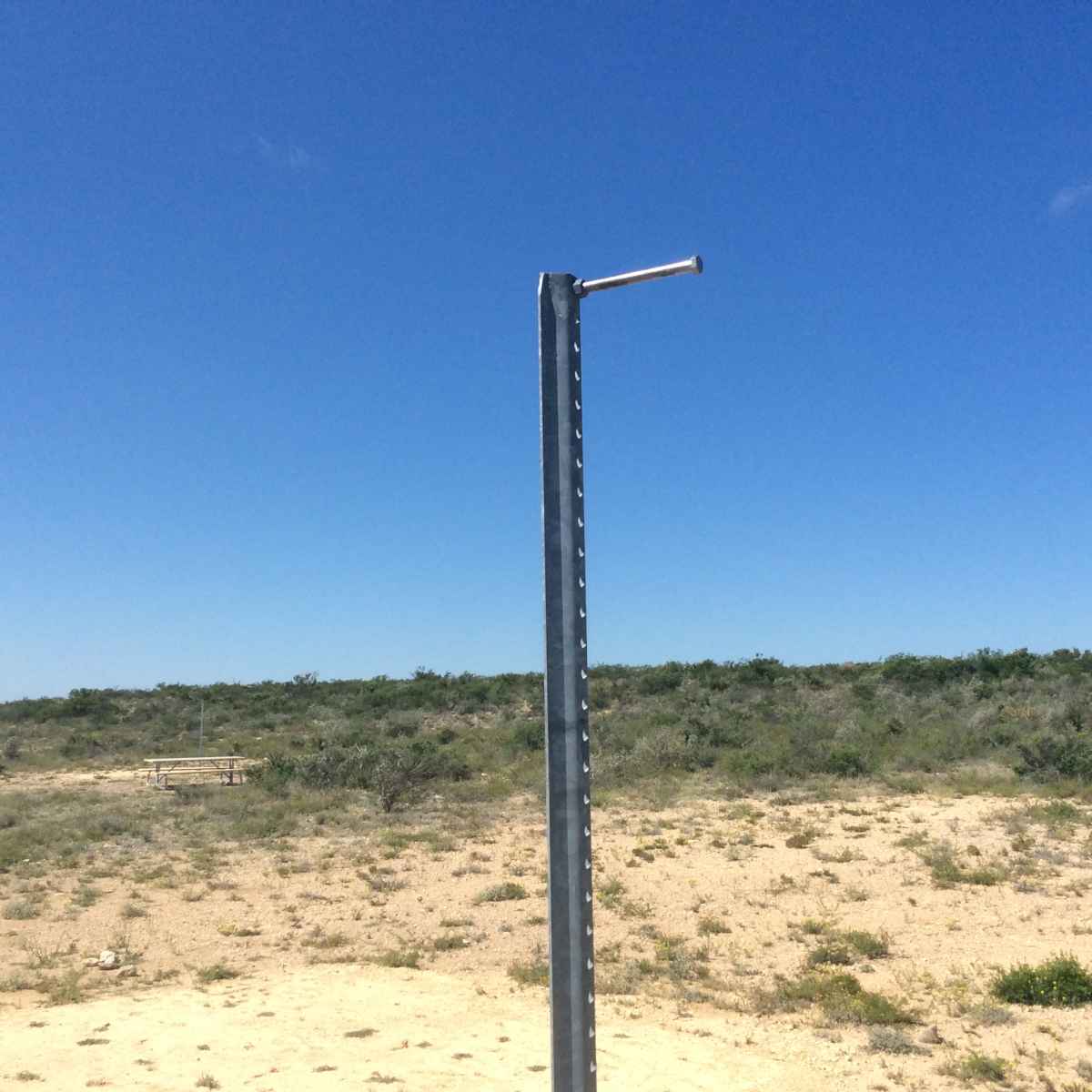 All campsites in the Roadrunner Flat Primitive Camping Area have a lantern post. 