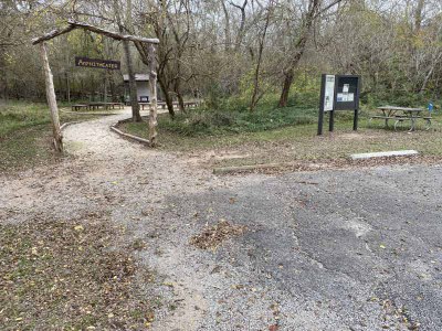 Path from parking area to amphitheater